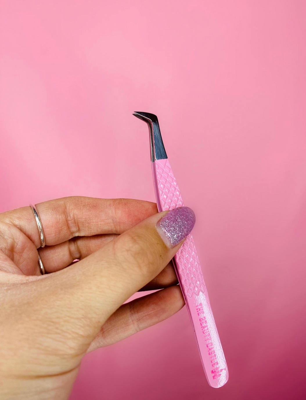 Volume Boot Tweezer